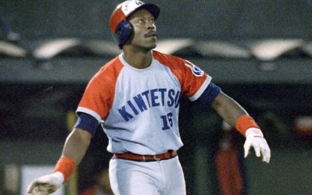 【プロ野球・我が心の最良助っ人】ブライアントがアンビリーバブルな一発。 西武に連勝→近鉄を逆転Vに導いた