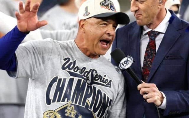 WS連覇のロバーツ監督が0票…厳しい評価にド軍地元記者が本音「勘弁してくれ」「誰も気にしない」