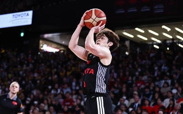 新戦力として浸透する中村浩陸…強度の高いディフェンスと勝負所の3ポイントで存在感アップ