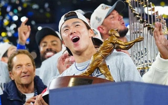 山本由伸、オールMLBに選出　先発投手部門で「1stチーム」に、CY賞ならずも有終の美