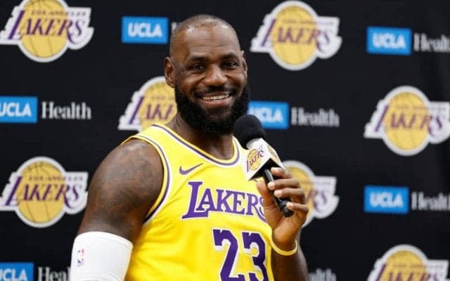 レブロンの復帰準備が着々と進行中…Gリーグチームの練習に参加し「痛みなし」の報告