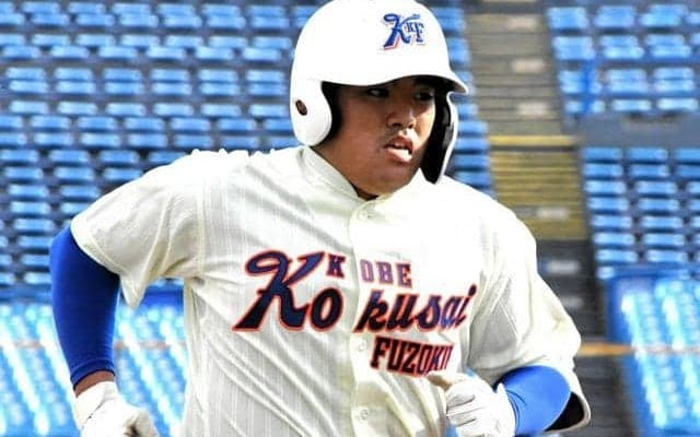 神戸国際大付の石原悠資郎「嵐を呼べました」　最深部へソロ本塁打