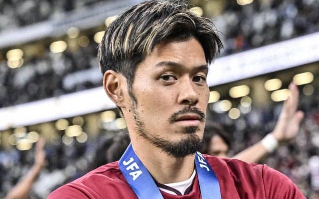 J2頂上決戦へ向けた長崎｢武士蛍｣特製ポスターが力作＆カッコ良すぎる！ 元日本代表MFの戦国武将姿に｢イクサガミのドラマに出れる｣｢まさに天下分け目の決戦じゃ｣