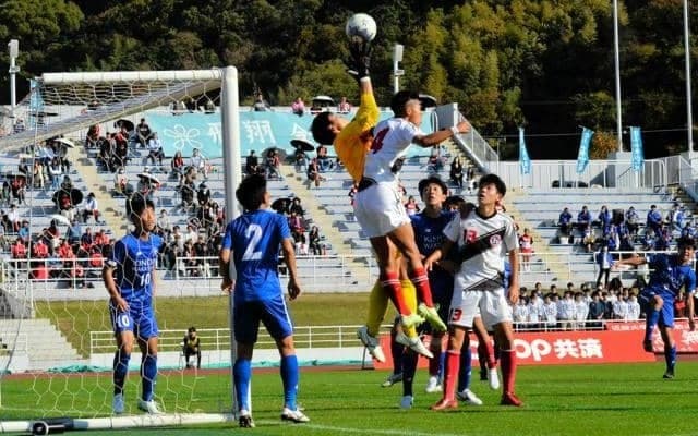 初芝橋本が2大会ぶり18回目の優勝　高校サッカー選手権和歌山大会