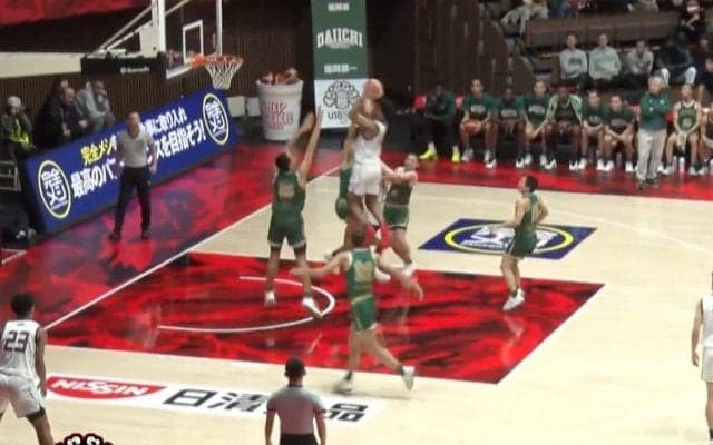 次世代のエース・本田蕗以、まさかの空中浮遊　ロングジャンプショットに驚愕の声「浮いてましたね」