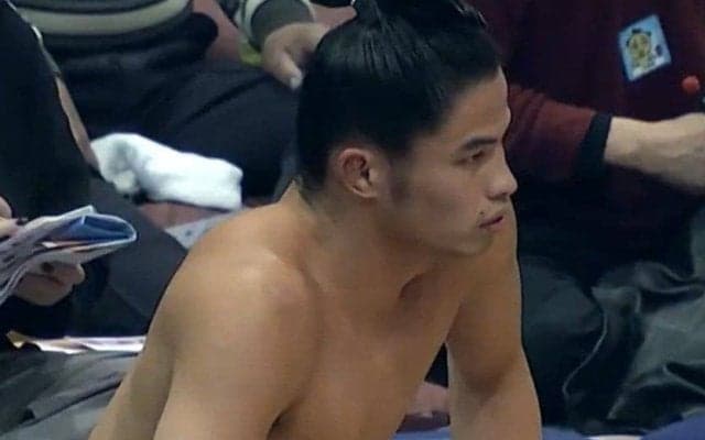 「やせすぎ」「すごいことした」72キロの“モデル体型”力士が驚きの動き 館内どよめき