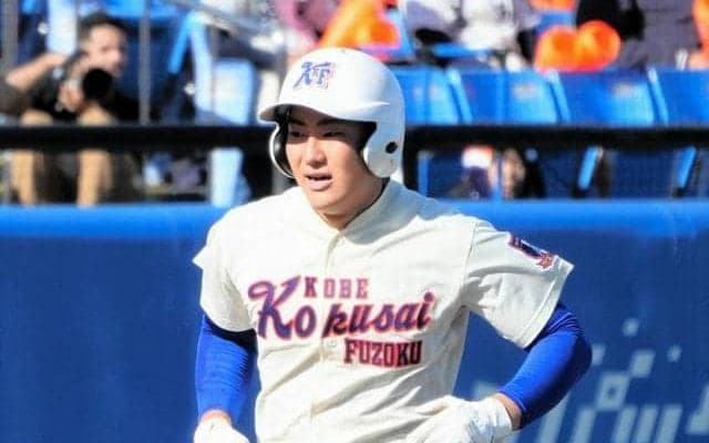 自慢のパワーで一発　神戸国際大付の川中、筋トレは「人一倍やった」