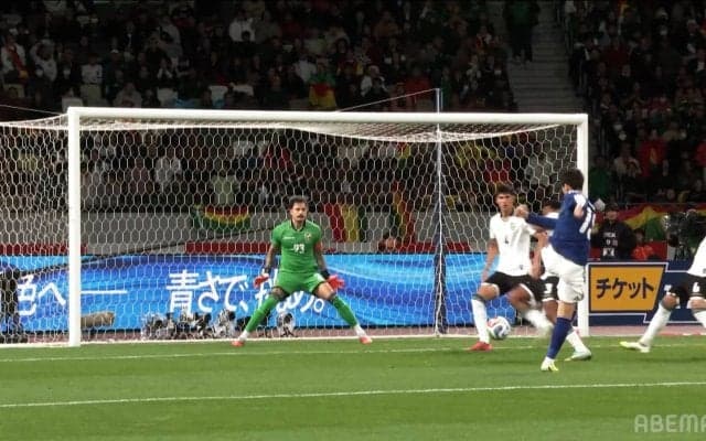 「王様だ」鎌田大地の“股抜きボレー弾”にファン驚愕！「技術の結晶」「逆足とかまったく関係なし」久保建英のクロスを胸トラップ→左足一閃