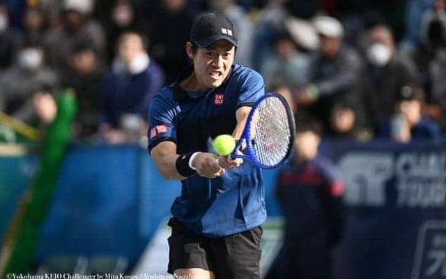 錦織圭 約3か月ぶりの復帰戦は逆転勝ち！寒い中での試合に「怖さある」も来季へ実戦感覚を積む[横浜慶應チャレンジャー]