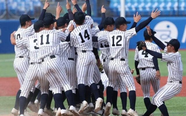 九州国際大付、神宮大会を初制覇　“プロ注目”の強打者・牟禮は3打点＆1年生左腕が強力打線封じる好投