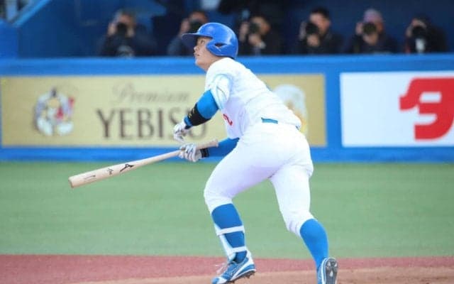 全国3回優勝の大学生NO.1捕手が先制3ラン！DeNA1位のバントに応える【明治神宮大会】