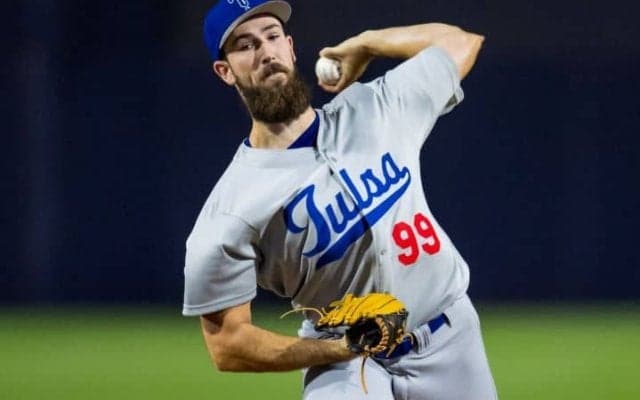 ド軍が“流出阻止”した201センチの有望左腕は「ドレーヤーのような存在に」ポテンシャル評価で40人枠に