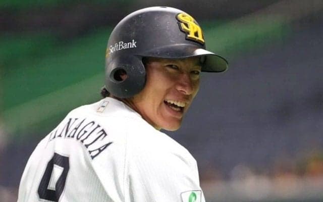 柳田がまさかの“ユニ”着用「似合いすぎる…」　ゴルフ登場でファン爆笑「初めて見た」