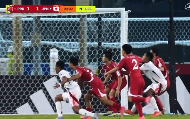 「完全にラグビー」日本vs北朝鮮戦で“疑惑の判定”「掴んでるし倒してる」「え、PKでしょ」ビデオ検証に実況解説も騒然【U-17W杯】