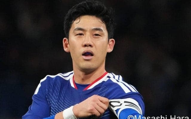 FIFAが日本の優勝を予言⁉北中米W杯出場決定42か国ポスターでエムバペとハーランドの間“世界の中心”に日本代表MF遠藤航！｢ハーランドに先制パンチ喰らわした？｣