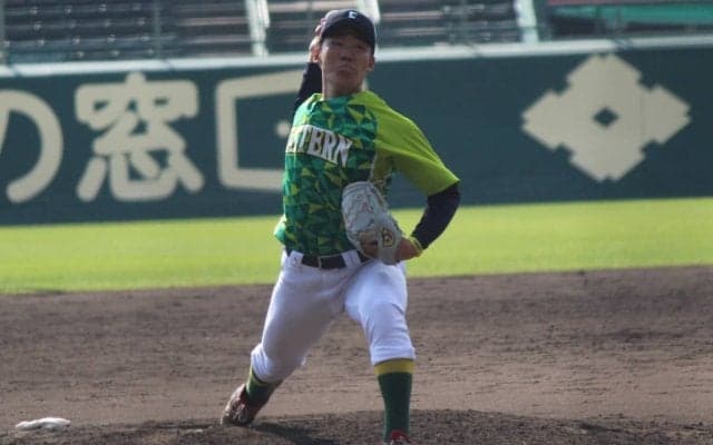 最速152キロが甲子園で躍動！2.1回1失点も最速149キロを計測！【準硬式】