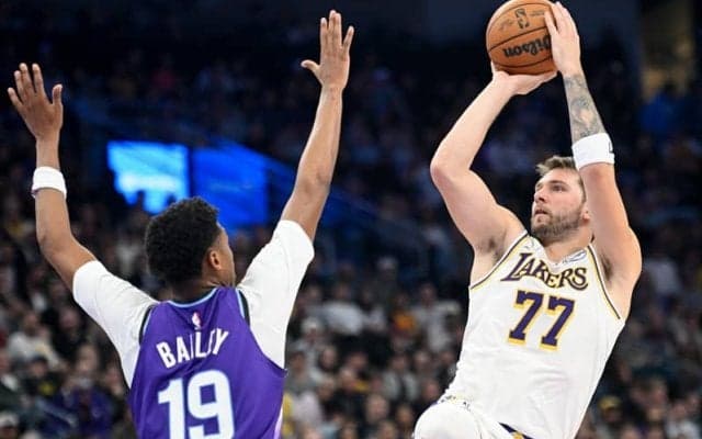 ルカ・ドンチッチがNBA史上初の快記録…シーズン最初の12戦で400得点、100アシストをクリア