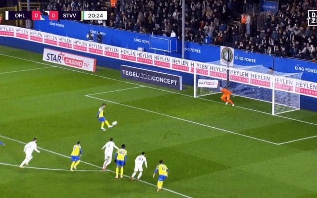 「GKめちゃくちゃキレてる…」日本人MFの“ど真ん中ふんわりPK”にファン驚愕！「どんなメンタルよ」「パネンカは尊敬する」