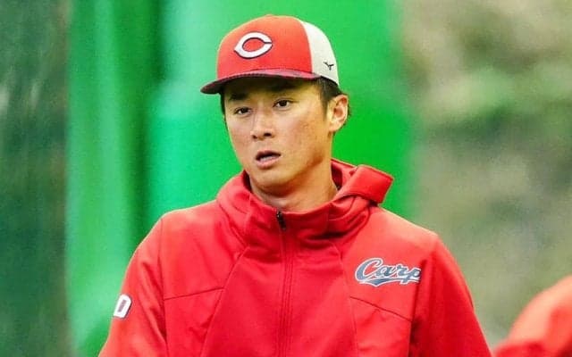 侍Jに結婚ラッシュ、広島・佐々木が入籍を発表　青学同期の西川に続き、学生時代から交際