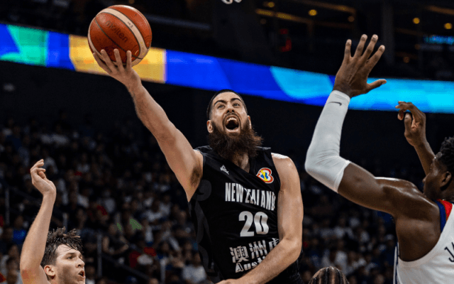 長崎がニュージーランド代表のナタイとサポートコーチ契約…今夏のアジアカップにも出場