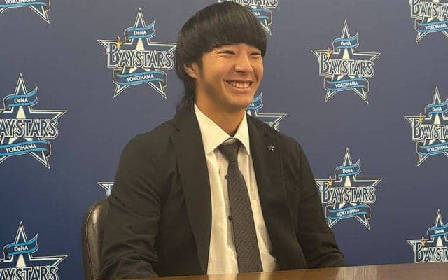 DeNA度会隆輝が3500万円で更改　900万増も「やらないとダメ」…今秋から三塁に挑戦中