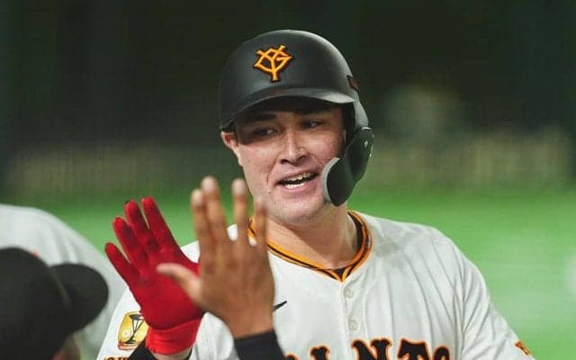 元アイドルが巨人リチャードとの幸せ報告　美人妻がSNS投稿「結婚する運びとなりました」