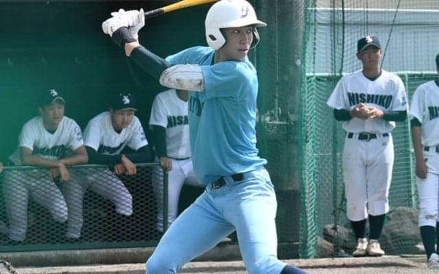 ロッテは前ロイヤルズの中継ぎ左腕を獲得！5選手と育成再契約