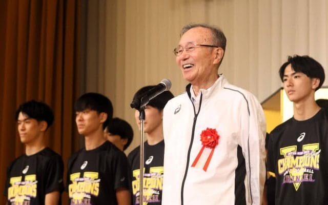 鎮西高の畑野久雄監督が80歳で急逝 思いを受け継ぎ宮迫竜司コーチが監督に