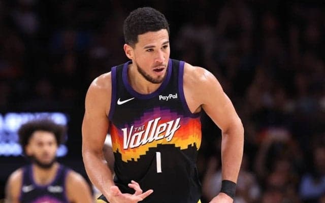 NBAカップでサンダーとの“全勝対決”へ臨むブッカー「最高のテストになるだろうね」