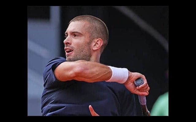  元世界12位 右肩の手術を報告 