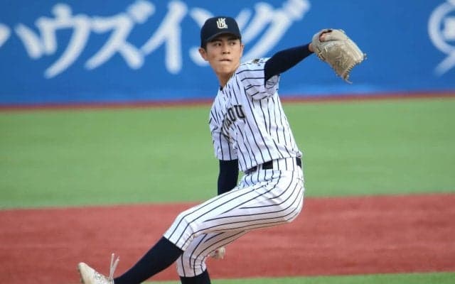 九州国際大付の守護神右腕は初優勝の立役者！熱投を武器に九州、神宮で防御率1点台【高校野球界の逸材】
