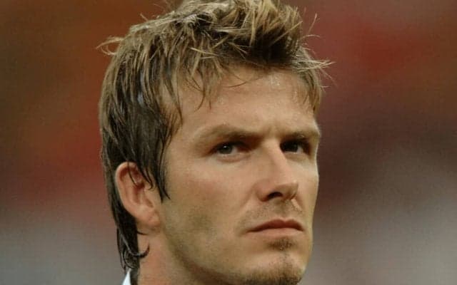 ｢Tシャツにプリントすべき｣元イングランド代表ベッカムの妻、自宅の超巨大ツリー公開も…夫が発した“ひと言”に世界のファンが沸騰｢最高だぜ！｣