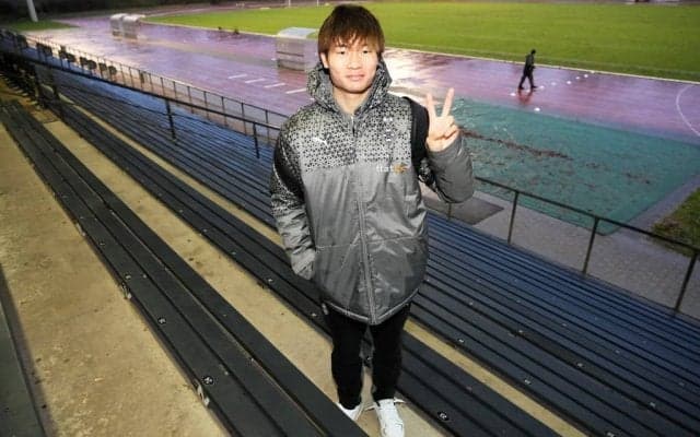 ｢誘われたら飲みます。たぶん…｣新天地デビュー福田師王が語る麦焼酎騒動と｢後輩たちはビビっていたかも｣母校訪問、｢絡んでくる｣インターハイ優勝の10番