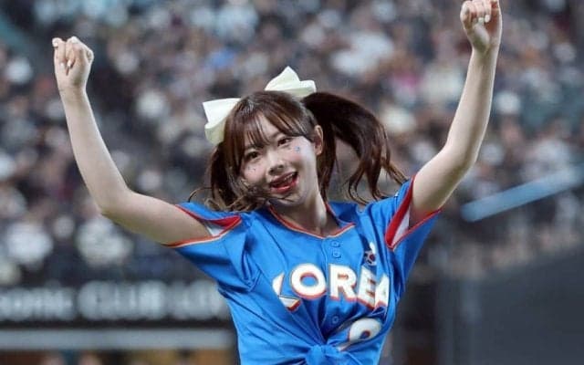 エスコン降臨の“女神”「脚長くてめっちゃきれい」　白ショーパンに騒然「レベル高すぎ」