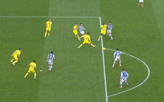 「めちゃくちゃきれてる」久保建英、今季初アシスト！相手4人の包囲網を打ち破る絶妙ラストパスでゴールをお膳立て「1人で4人を引きつける天才」