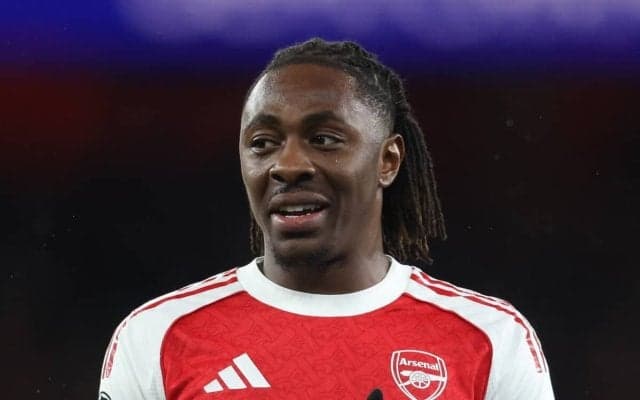 プレミアリーグ首位のアーセナル 欧州トップの戦術に適応する遅咲きの10番・エベレチ・エゼ