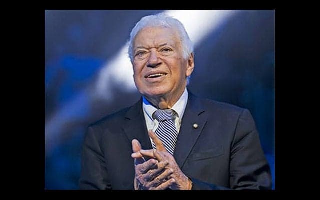 伊テニス界のレジェンド死去