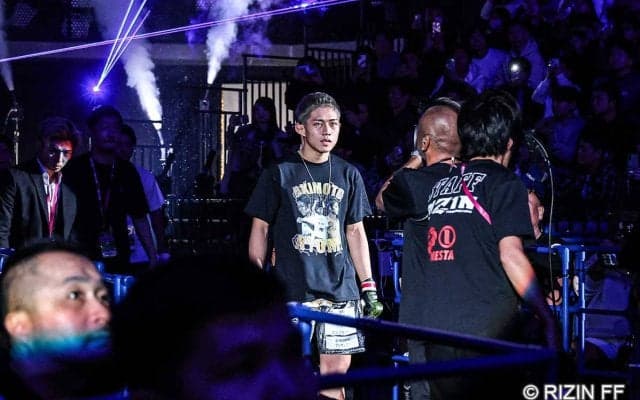【RIZIN】秋元強真、萩原京平に大興奮「えー！カッコよ……」　“紛失”したマウスピースの現状も明かす「多分今日返ってきてます」