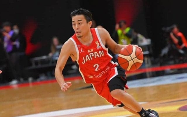 日本代表の富樫勇樹、FIBAがW杯予選で最も身長の低い選手として紹介…最高身長選手との差は54センチ