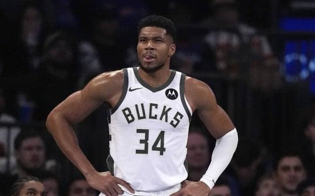 今季はイースト11位に低迷…ヤニス・アデトクンボがバックスと将来に向けて話し合いか