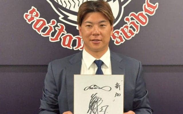 西武・炭谷銀仁朗「複数年契約結んでて」　“現状維持”の4000万円更改…1年後に告白