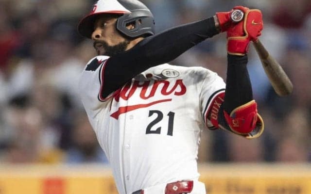 ドジャース、今季35発の“31歳外野手”獲得に名乗りか　6球団による争奪戦に「予期せぬダークホース」米メディア