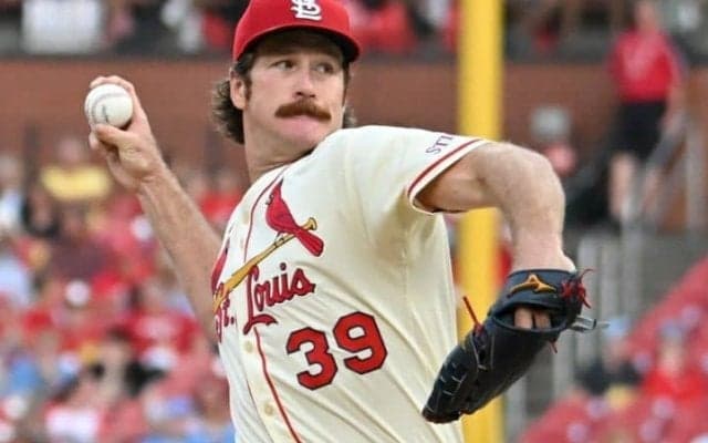 巨人ファンの願いは「マイコラス復帰」　日本球界視野報道に高まる待望論　「マイコバ」再結成なるか