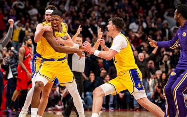 八村塁が劇的ブザービーター！…レブロンの予言通り「お前のところに行く」