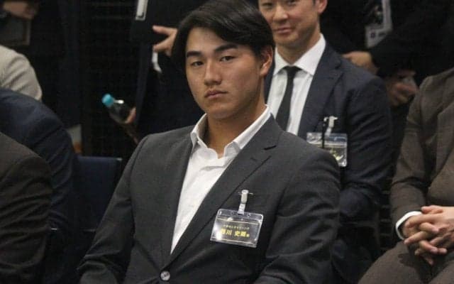 パ新人王・西川史礁、2年目は「2桁本塁打を一番したい」　あのスラッガーのバットから10グラム減で代表入りも叶えるか