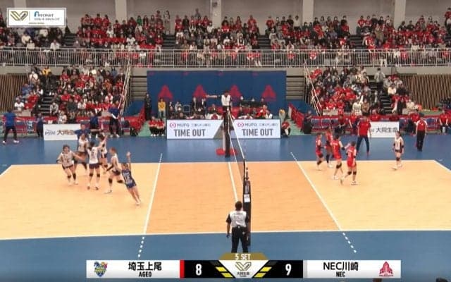 女子バレー、“個性派ヘア”のリベロが予想外の“好珍”プレー コート駆けまわり嬉しさ爆発