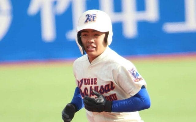 パワー打撃が売りの捕手が神宮で本領発揮！神戸国際大付・井本は大ブレークの予感【高校野球界の逸材】
