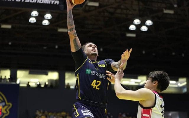 宇都宮が秋田との接戦を制して東地区首位に…フォトゥ19得点、復帰の小川敦也も攻守に躍動