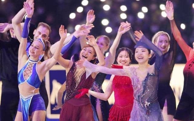 中井、鍵山らメダリストが登場　華やかな演技見せたエキシビション