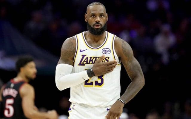 レブロン・ジェームズがレギュラーシーズン通算勝利数で2位に浮上…パリッシュ氏の記録を抜く